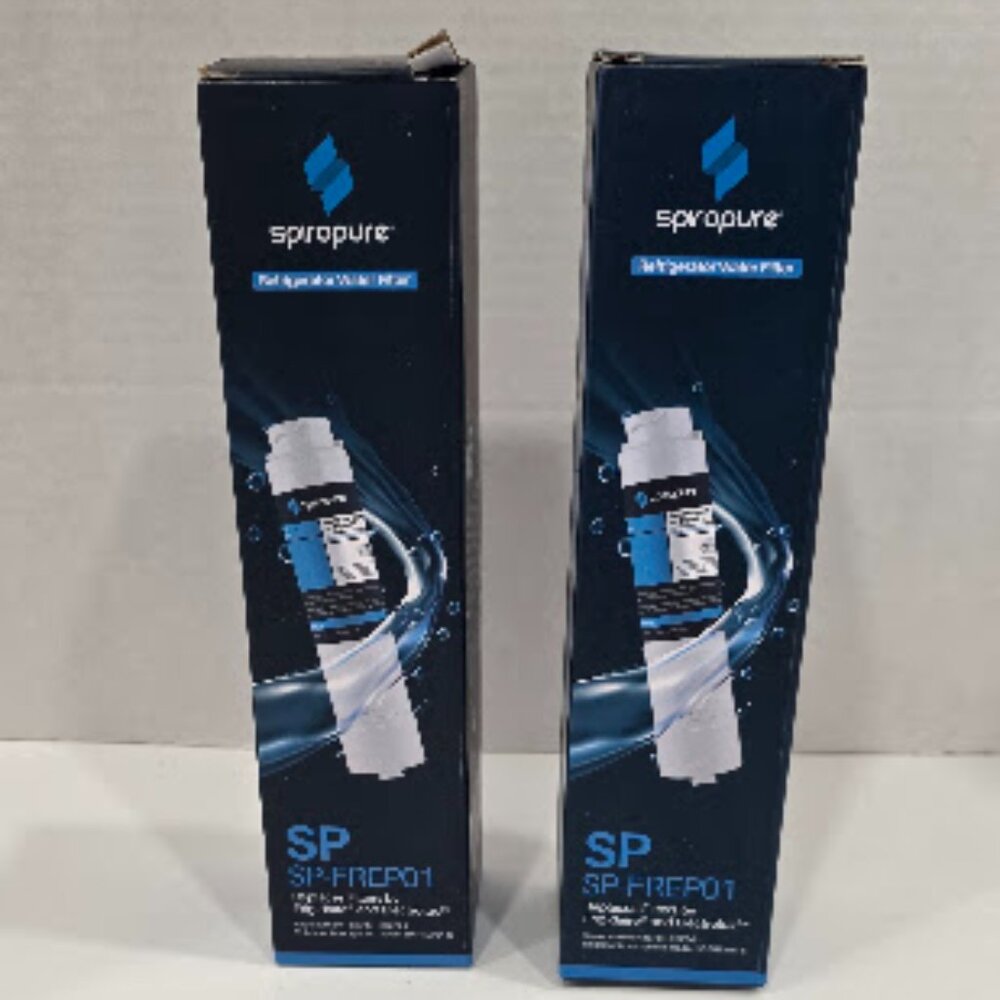 Refrigerator water filter
